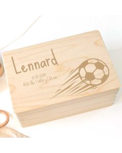 Personalisierbare Erinnerungskiste Fußball aus Holz